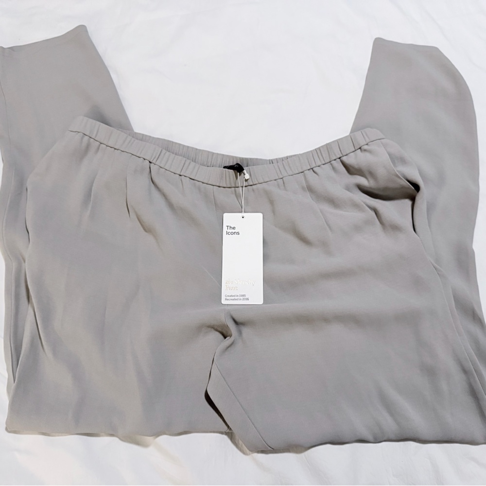 Eileen Fisher NWT - The Icons Silk Light Gray Ankle Slouchy Pants - Women’s